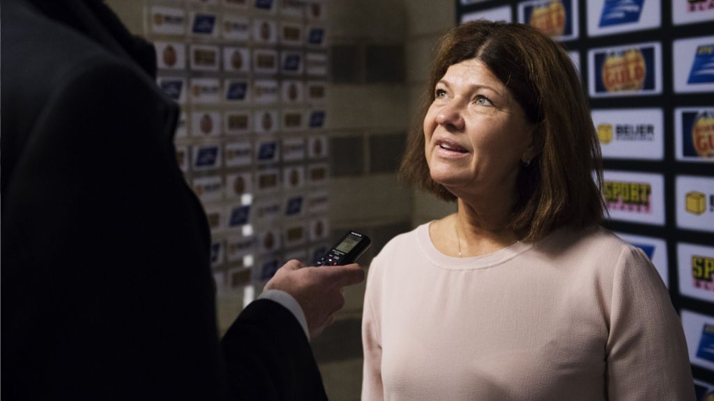 TV-läkaren kliver in i SHL-klubben - Hockeysverige