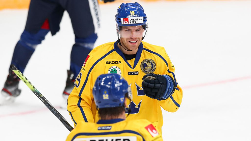 Oscar Lindberg sköt två mål i Dynamo Moskvas vinst.