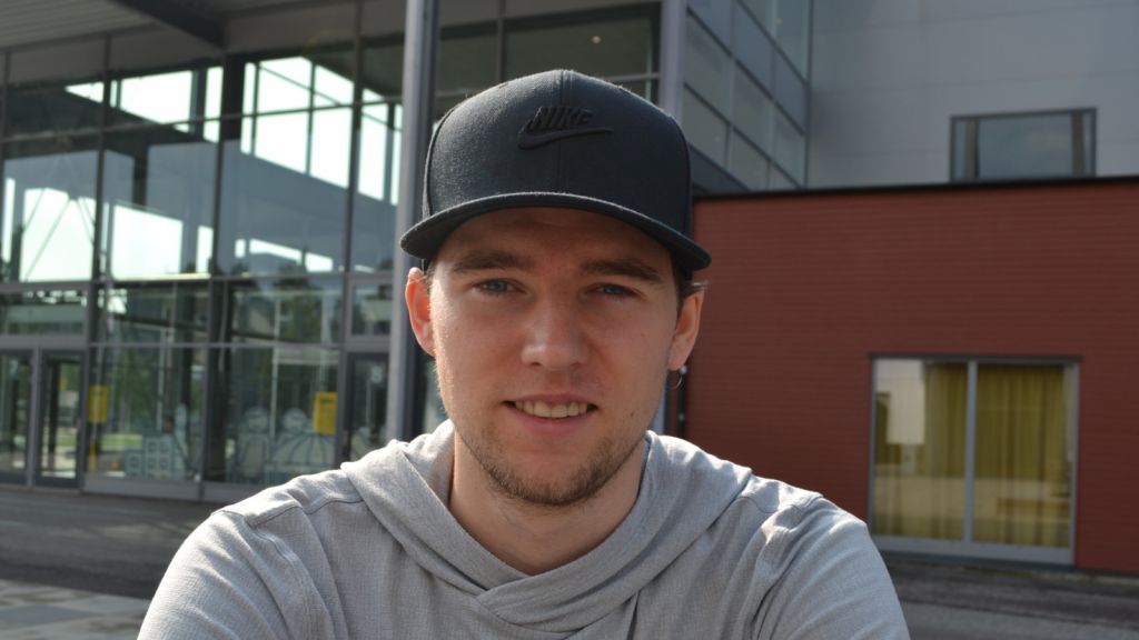 Blev trejdad – nu skriver svensken nytt NHL-kontrakt