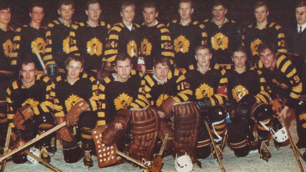 Kenneth Holmstedt (målvakten till höger) spelad i Skellefteå mellan 1966 och 1970.