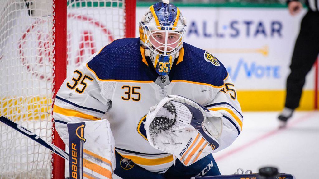 Linus Ullmark är Bostons nya förstakeeper.